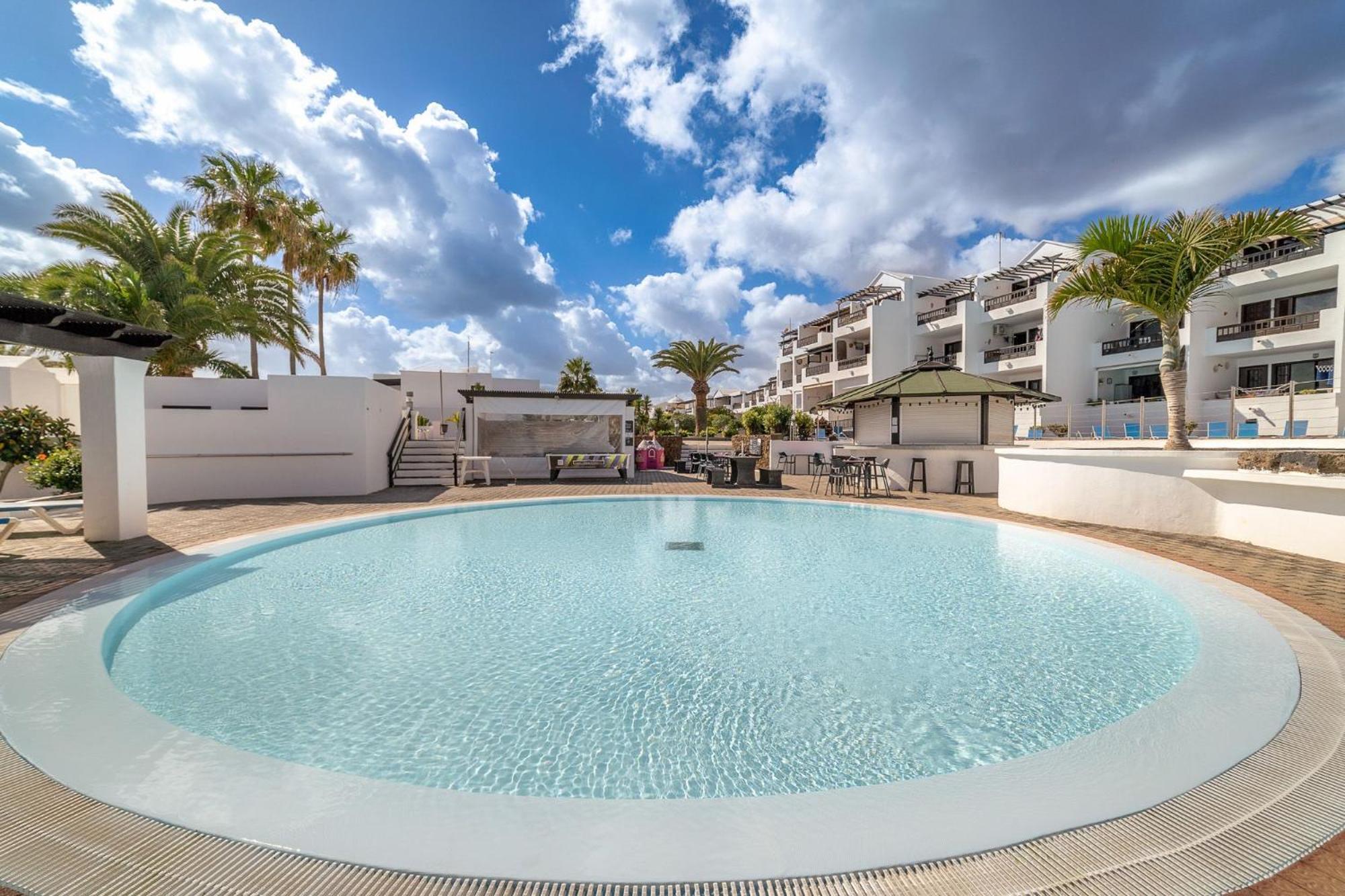 Apartamento Playa Bastián 2 habs, 2 baños y súper terraza Costa Teguise Exterior foto